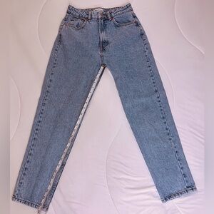Zara Light Wash Women's Mom Jeans - 4